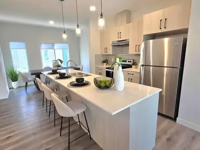 Townhouse 2 Bedroom For Rent Edmonton AB 1665 ES96587757