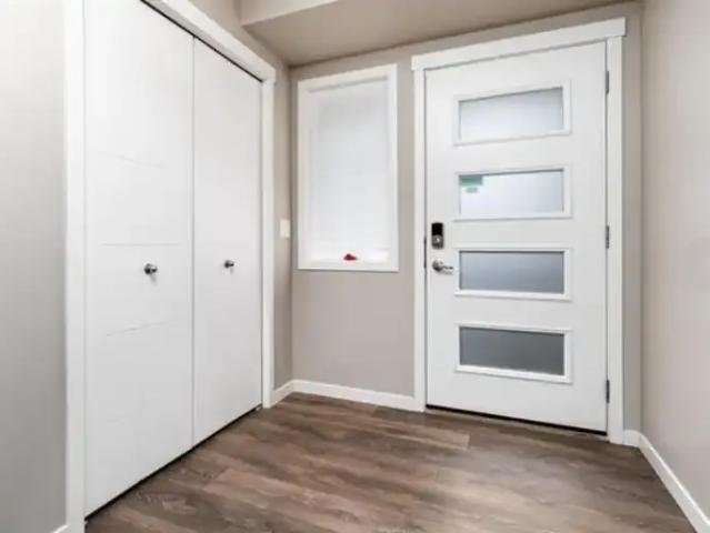 Townhouse 2 Bedroom For Rent Edmonton AB 1700 ES104910271