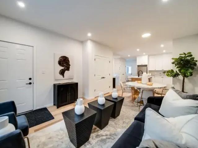 Townhouse 2 Bedroom For Rent Edmonton AB 1800 ES102883513