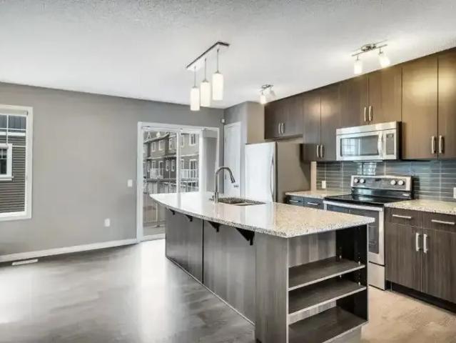 Townhouse 2 Bedroom For Rent Edmonton AB 1950 ELS103011748