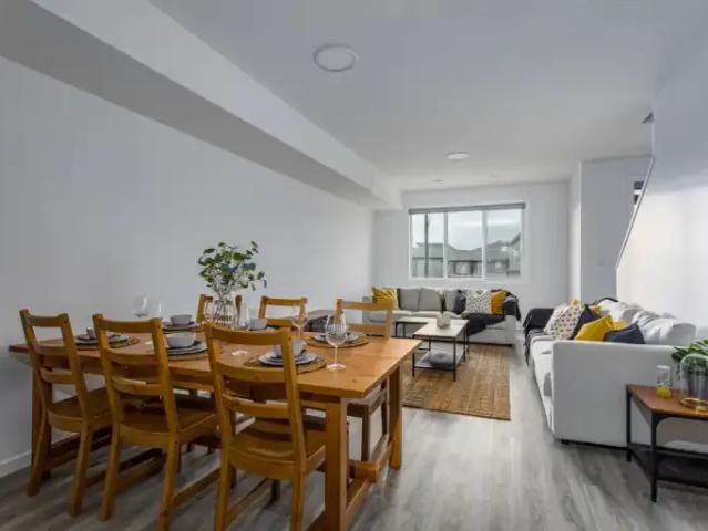 Townhouse 2 Bedroom For Rent Edmonton AB 1950 ES104469986