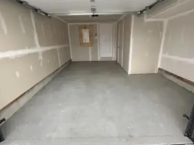 Townhouse 2 Bedroom For Rent Edmonton AB 1975 ELS102846641
