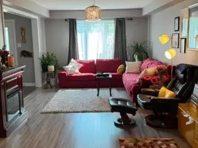 Townhouse 2 Bedroom For Rent Guelph ON 2350 ES104941109