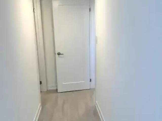 Townhouse 2 Bedroom For Rent Guelph ON 2700 ELS102794904