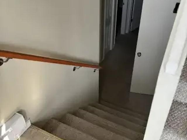 Townhouse 2 Bedroom For Rent Kelowna BC 2100 ELS100868145