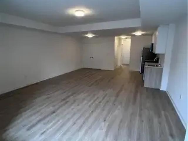 Townhouse 2 Bedroom For Rent Kitchener ON 2199 ES102578813