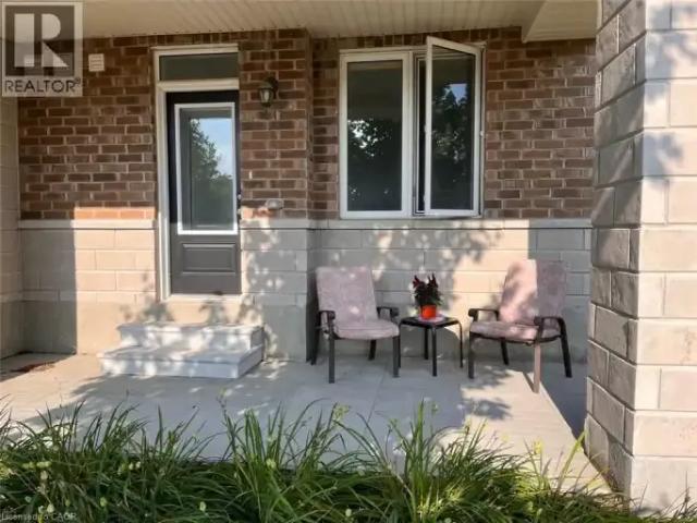 Townhouse 2 Bedroom For Rent Kitchener ON 2200 ES103695233