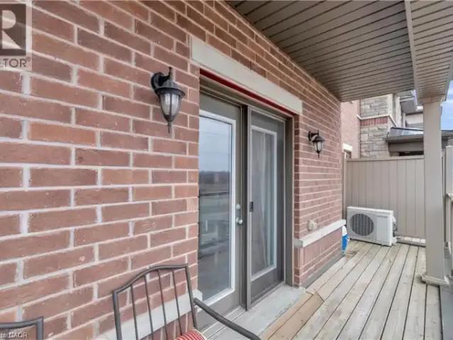 Townhouse 2 Bedroom For Rent Kitchener ON 2350 ELS102052563