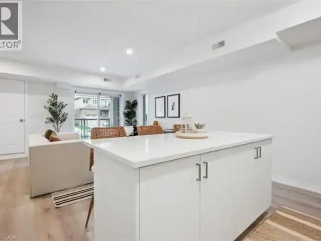 Townhouse 2 Bedroom For Rent Kitchener ON 2360 ES105151096