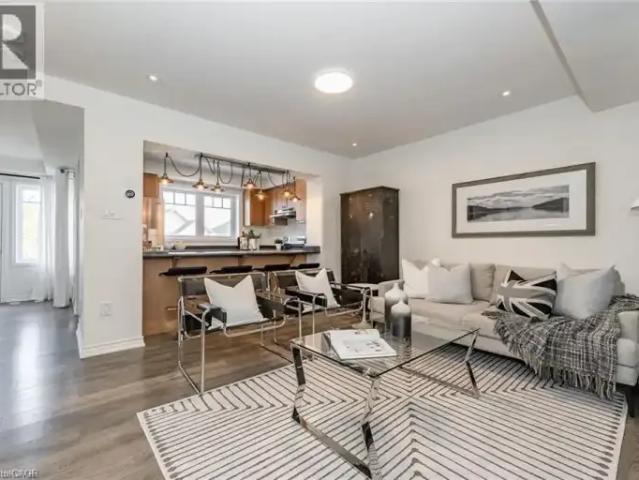 Townhouse 2 Bedroom For Rent Kitchener ON 2450 ES103695231