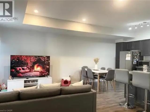 Townhouse 2 Bedroom For Rent Kitchener ON 2600 ES104941070