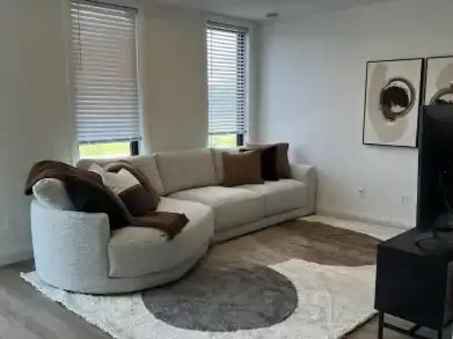 Townhouse 2 Bedroom For Rent London ON 2500 ES104179231