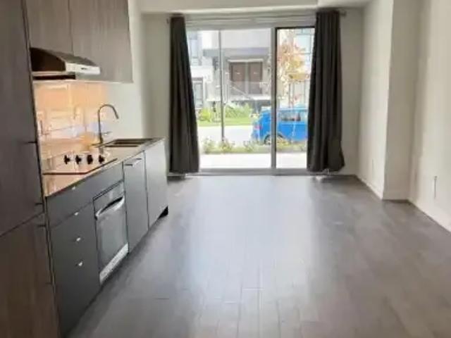 Townhouse 2 Bedroom For Rent Richmond Hill ON 2600 ES104000246
