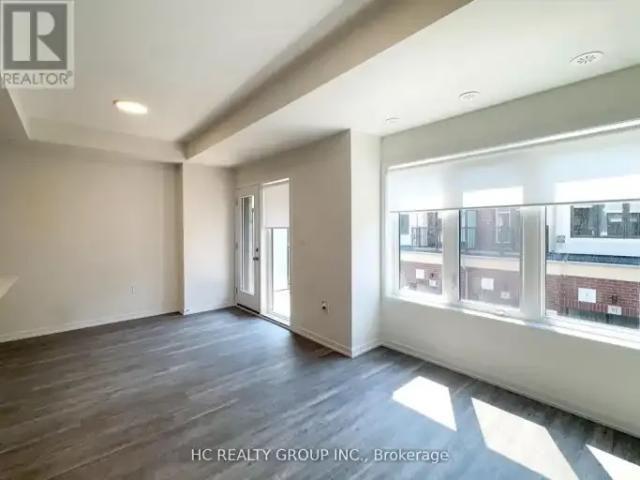 Townhouse 2 Bedroom For Rent Richmond Hill ON 2800 ES102339206