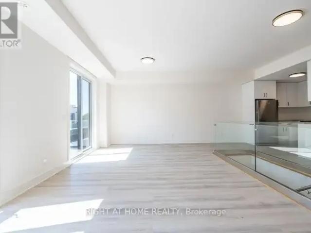 Townhouse 2 Bedroom For Rent St. Catharines ON 2400 ES104506965