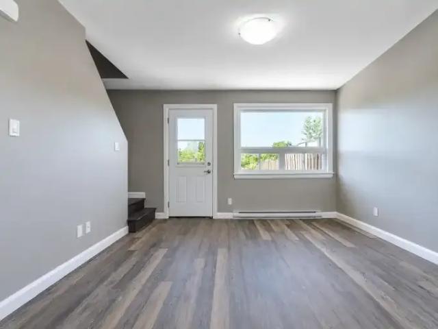 Townhouse 2 Bedroom For Rent Sudbury ON 2449 ES105100218