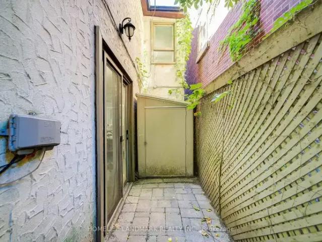 Townhouse 2 Bedroom For Rent Toronto ON 3180 ES102551618
