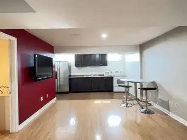 Townhouse 2 Bedroom For Rent Vaughan ON 1800 ES100941195