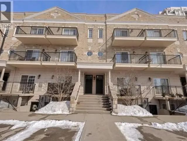 Townhouse 2 Bedroom For Rent Waterloo ON 2700 ES102578971