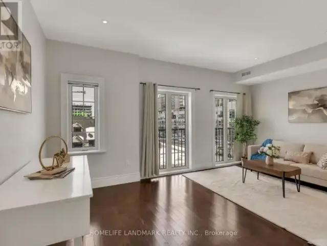 Townhouse 2 Bedroom For Rent Waterloo ON 2700 ES102578972