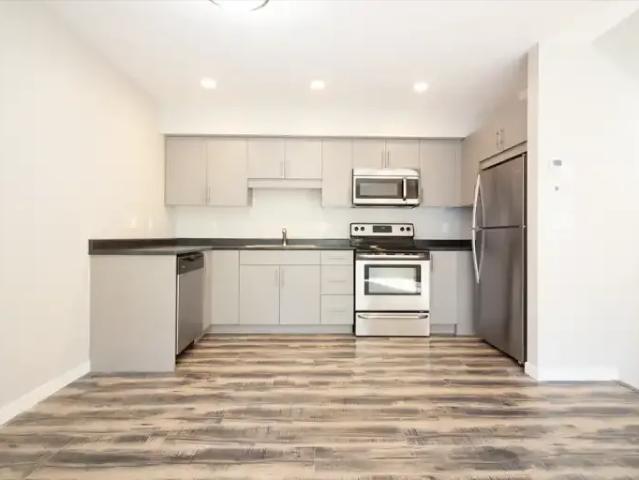 Townhouse 2 Bedroom For Rent Winnipeg MB 1999 ES105247825