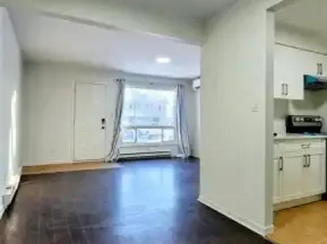 Townhouse 2 Bedroom For Rent Windsor ON 2200 ELS101877903