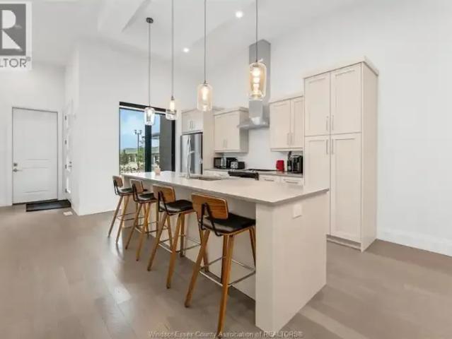 Townhouse 2 Bedroom For Rent Windsor ON 2999 ES102468564