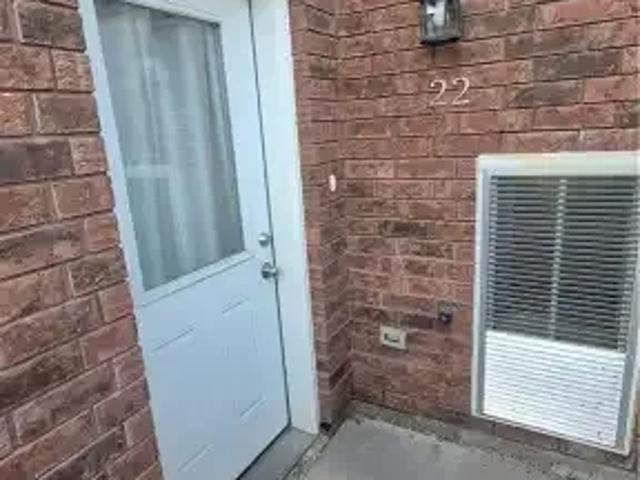 Townhouse 2 Bedroom For Rent Woodstock ON 1950 ES104470849