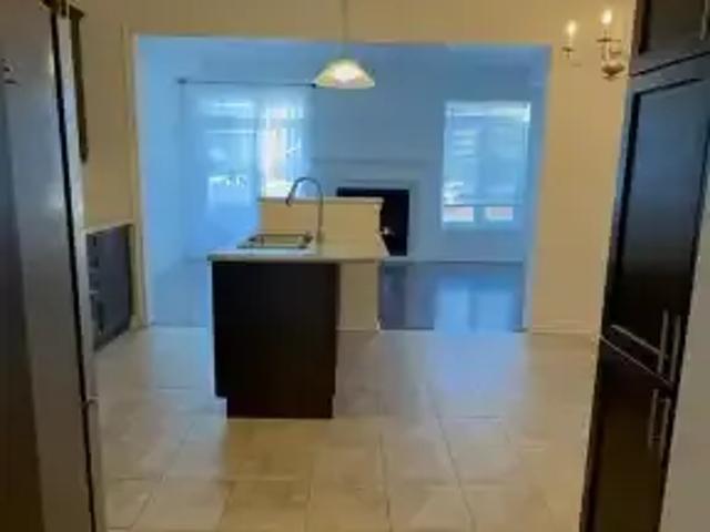 Townhouse 4 Bedroom For Rent Oakville ON 3650 ES103322741