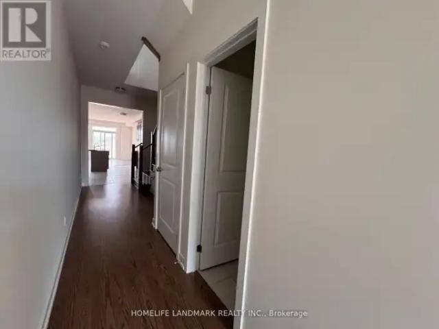 Townhouse 4 Bedroom For Rent Oakville ON 3900 ES103338592