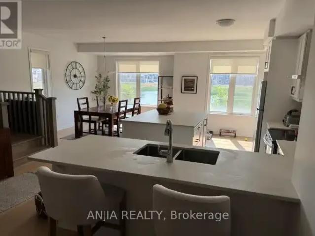 Townhouse 4 Bedroom For Rent Oakville ON 4100 ES105004822