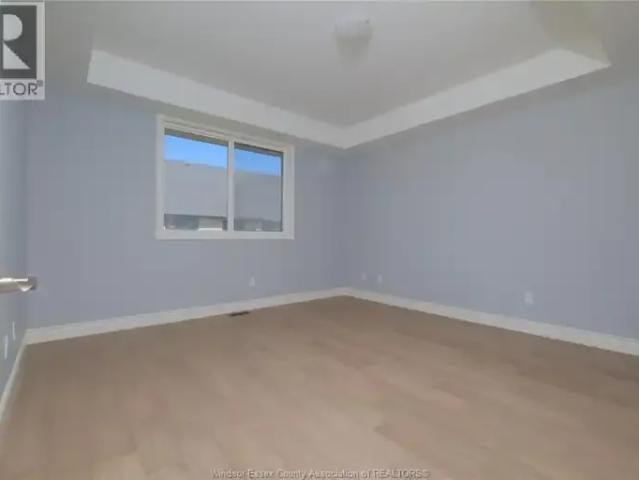 Townhouse 4 Bedroom For Rent Amherstburg ON 3300 ELS95425600