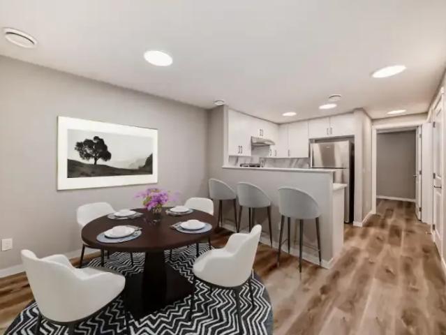 Townhouse 4 Bedroom For Rent Calgary AB 3378 ES99222301