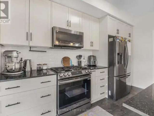 Townhouse 4 Bedroom For Rent Cambridge ON 2900 ELS102952133