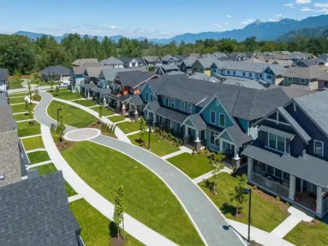 Townhouse 4 Bedroom For Rent Chilliwack BC 3195 ES103118991