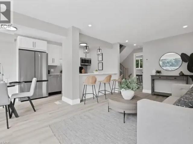 Townhouse 4 Bedroom For Rent Kitchener ON 2999 ELS102915230