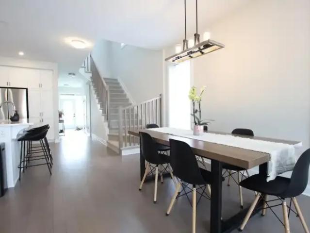 Townhouse 4 Bedroom For Rent Russell ON 2750 ES103355235