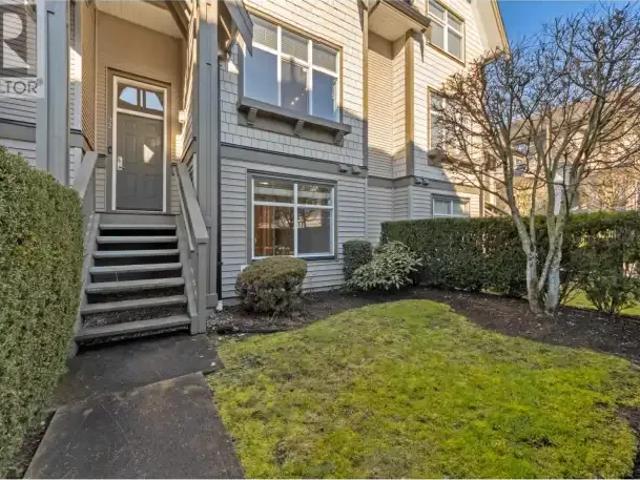 Townhouse 4 Bedroom For Rent Richmond BC 4000 ES103920621