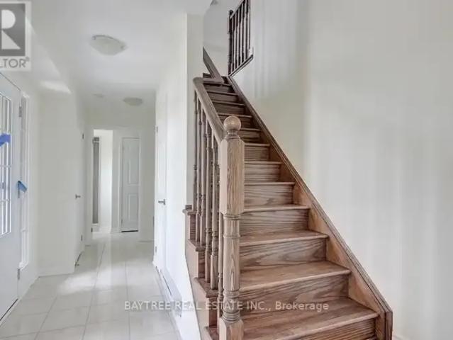 Townhouse 4 Bedroom For Rent Richmond Hill ON 3270 ES101910377