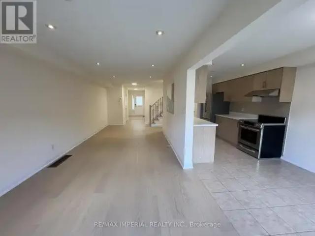 Townhouse 4 Bedroom For Rent Richmond Hill ON 3500 ES103879690