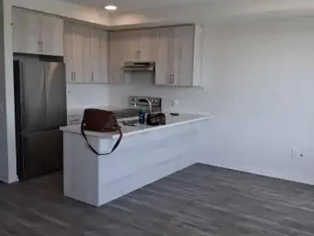 Townhouse 4 Bedroom For Rent Richmond Hill ON 3600 ES103879687
