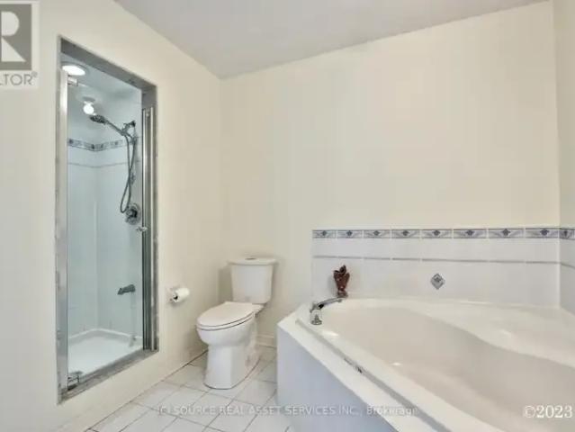 Townhouse 4 Bedroom For Rent Richmond Hill ON 3700 ES103091706