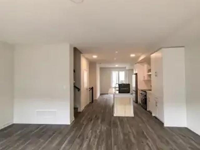Townhouse 4 Bedroom For Rent Richmond Hill ON 4000 ELS102578895