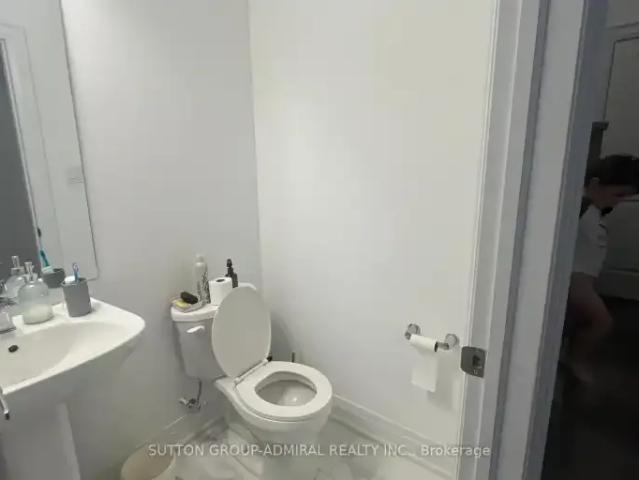 Townhouse 4 Bedroom For Rent Richmond Hill ON 4200 ES101042910