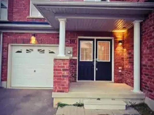 Townhouse 4 Bedroom For Rent St. Catharines ON 2600 ES104563636