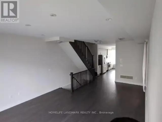 Townhouse 4 Bedroom For Rent Vaughan ON 3200 ES102587576