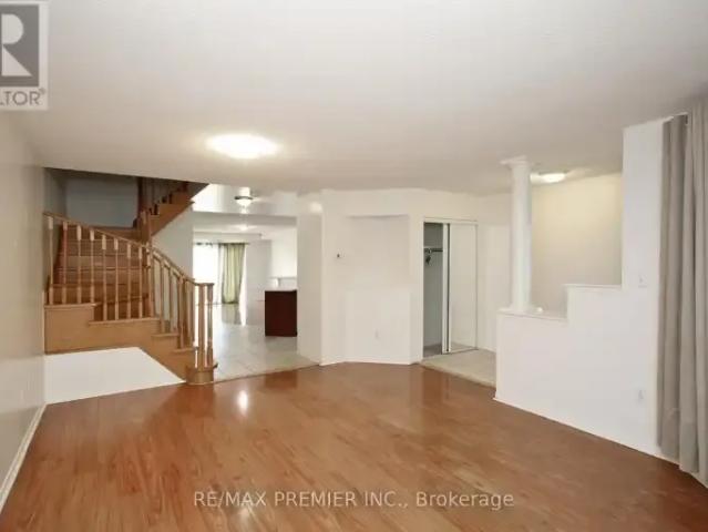 Townhouse 4 Bedroom For Rent Vaughan ON 3200 ES103338622