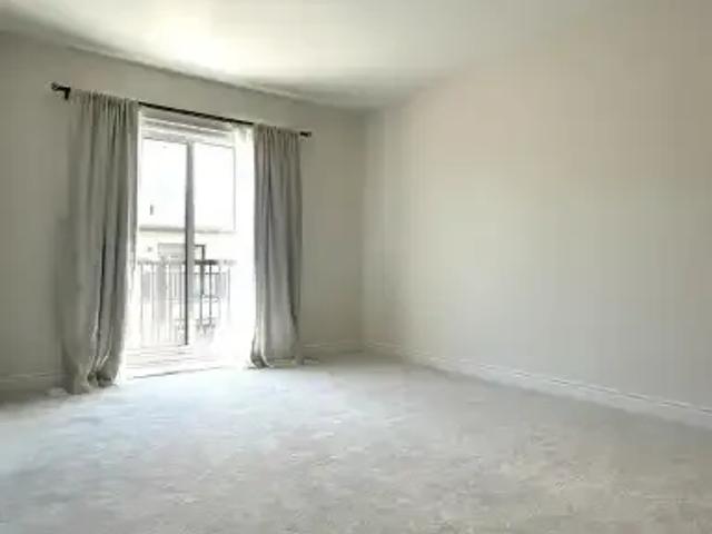 Townhouse 4 Bedroom For Rent Vaughan ON 3950 ELS102143881