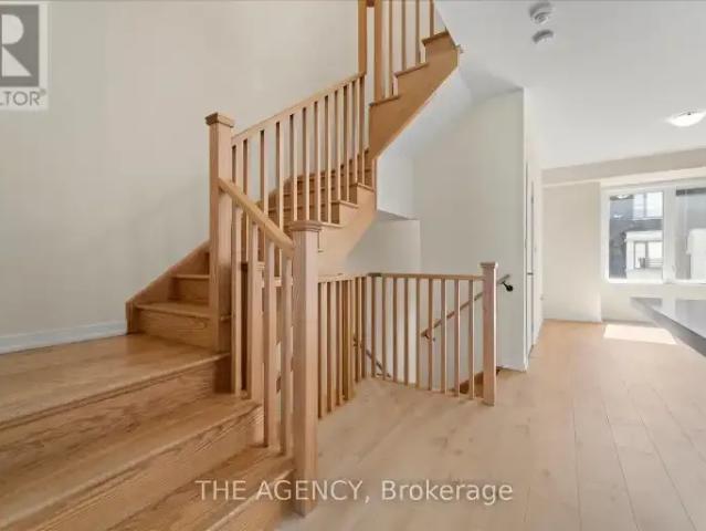 Townhouse 4 Bedroom For Rent Vaughan ON 4000 ES102658662