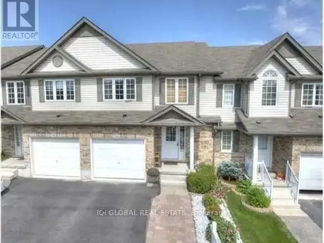 Townhouse 4 Bedroom For Rent Waterloo ON 2950 ES103542364